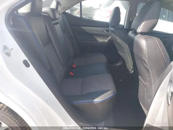 5YFBURHE5JP764340 2018 TOYOTA COROLLA - Image 8