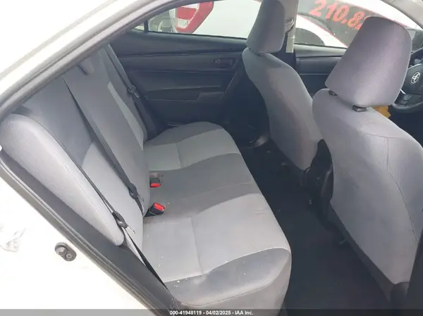 5YFBURHE5JP767156 2018 TOYOTA COROLLA - Image 8