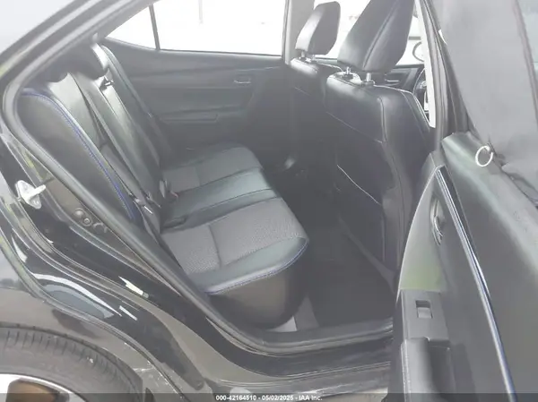 5YFBURHE5JP768422 2018 TOYOTA COROLLA - Image 8