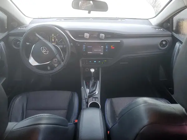 5YFBURHE5JP768890 2018 TOYOTA COROLLA - Image 8