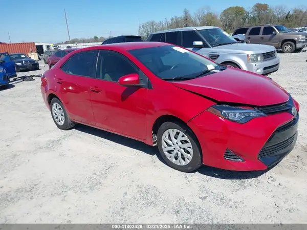 5YFBURHE5JP773166 2018 TOYOTA COROLLA - Image 1