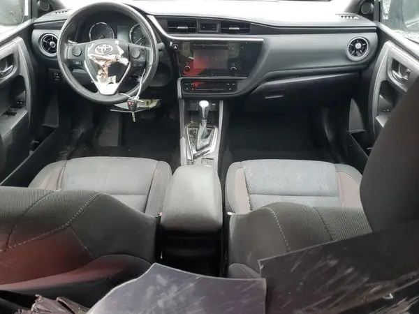 5YFBURHE5JP773832 2018 TOYOTA COROLLA - Image 8