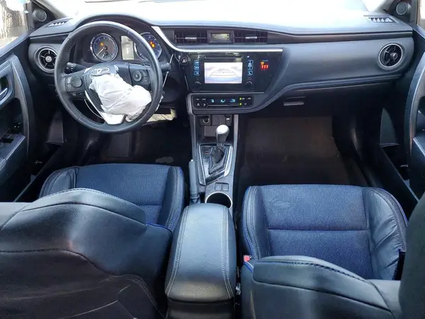 5YFBURHE5JP776231 2018 TOYOTA COROLLA - Image 8