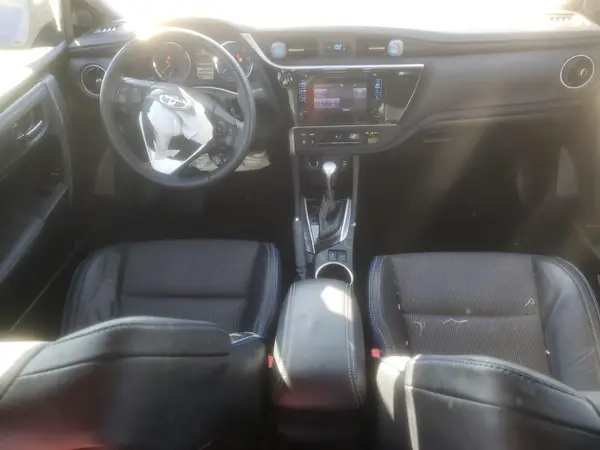 5YFBURHE5JP776598 2018 TOYOTA COROLLA - Image 8