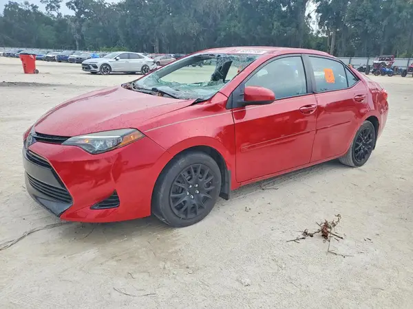 5YFBURHE5JP777332 2018 TOYOTA COROLLA - Image 1