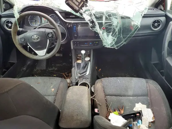 5YFBURHE5JP777332 2018 TOYOTA COROLLA - Image 8