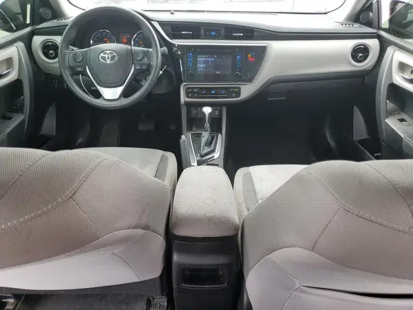 5YFBURHE5JP777640 2018 TOYOTA COROLLA - Image 8