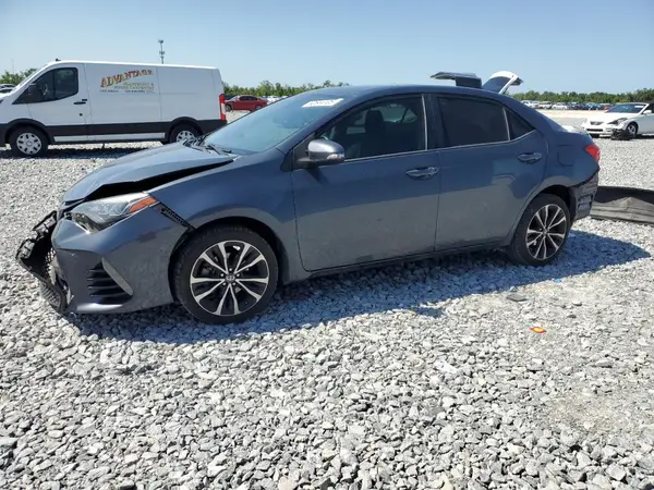 5YFBURHE5JP778299 2018 TOYOTA COROLLA - Image 1
