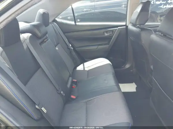 5YFBURHE5JP780716 2018 TOYOTA COROLLA - Image 8