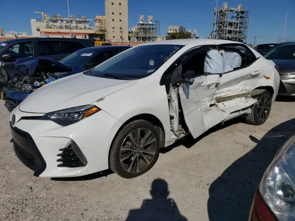 5YFBURHE5JP782613 2018 TOYOTA COROLLA - Image 1