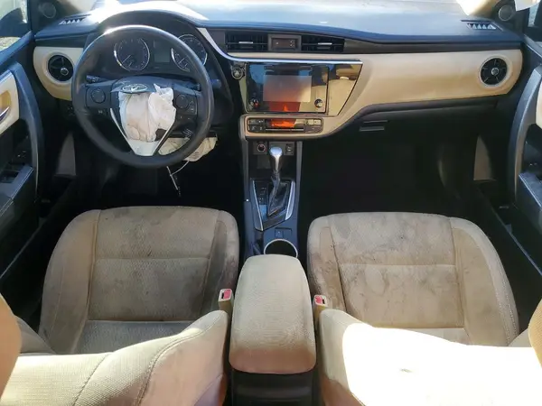 5YFBURHE5JP784359 2018 TOYOTA COROLLA - Image 8