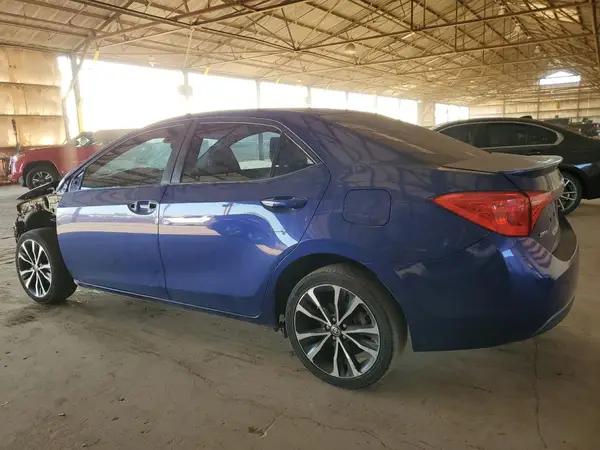 5YFBURHE5JP784992 2018 TOYOTA COROLLA - Image 2