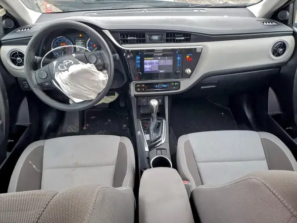 5YFBURHE5JP785401 2018 TOYOTA COROLLA - Image 8