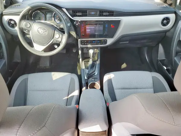 5YFBURHE5JP785611 2018 TOYOTA COROLLA - Image 8