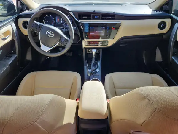5YFBURHE5JP789464 2018 TOYOTA COROLLA - Image 8