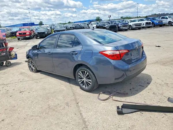 5YFBURHE5JP789948 2018 TOYOTA COROLLA - Image 2