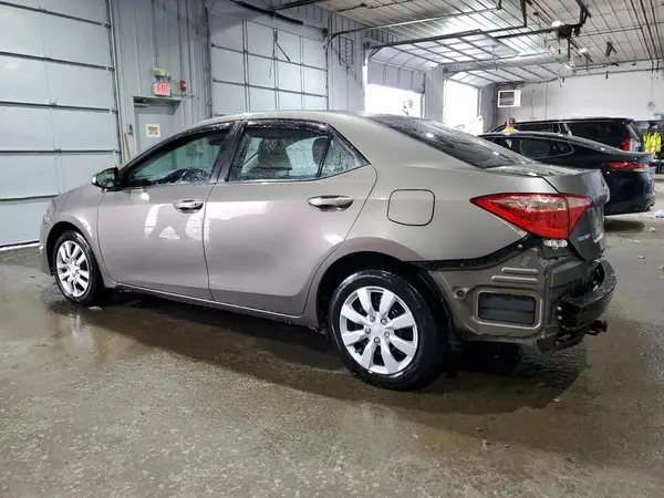 5YFBURHE5JP790064 2018 TOYOTA COROLLA - Image 2