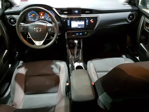 5YFBURHE5JP790064 2018 TOYOTA COROLLA - Image 8
