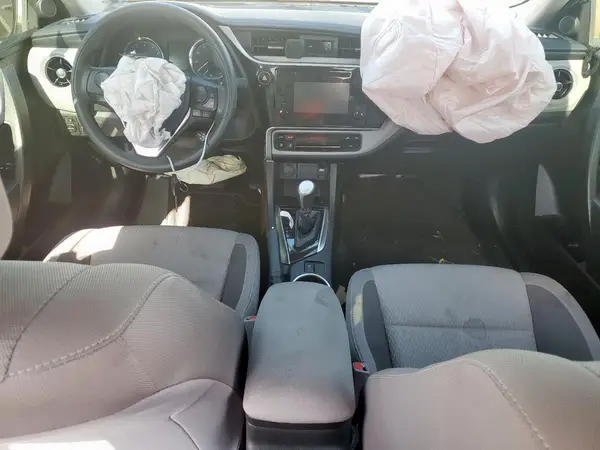 5YFBURHE5JP790873 2018 TOYOTA COROLLA - Image 8