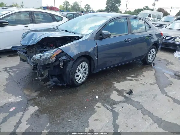 5YFBURHE5JP791103 2018 TOYOTA COROLLA - Image 2