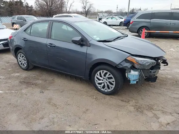 5YFBURHE5JP791666 2018 TOYOTA COROLLA - Image 1