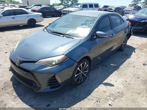 5YFBURHE5JP791943 2018 TOYOTA COROLLA - Image 2