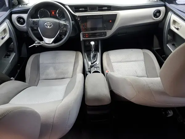 5YFBURHE5JP793577 2018 TOYOTA COROLLA - Image 8