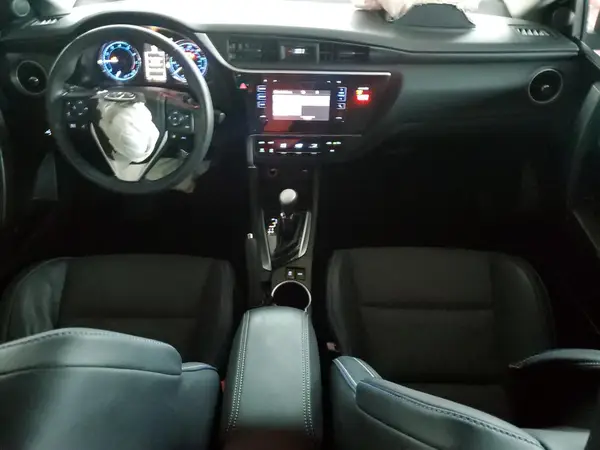 5YFBURHE5JP797712 2018 TOYOTA COROLLA - Image 8