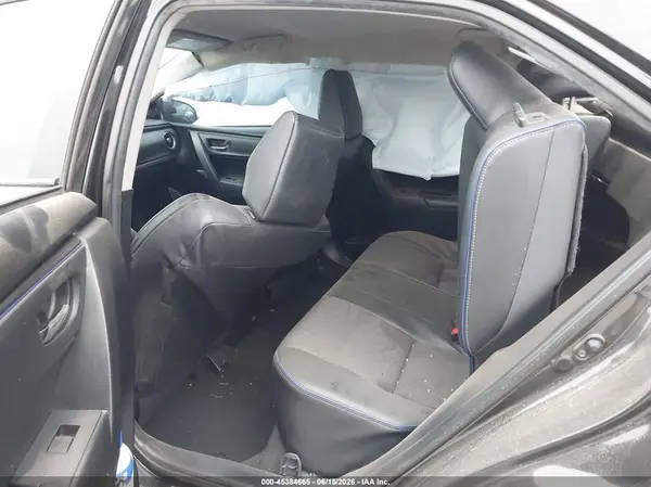 5YFBURHE5JP797760 2018 TOYOTA COROLLA - Image 8