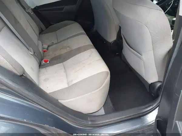 5YFBURHE5JP798469 2018 TOYOTA COROLLA - Image 8