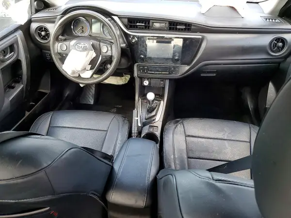 5YFBURHE5JP803184 2018 TOYOTA COROLLA - Image 8