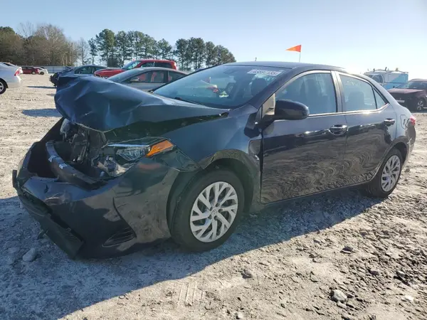 5YFBURHE5JP804044 2018 TOYOTA COROLLA - Image 1