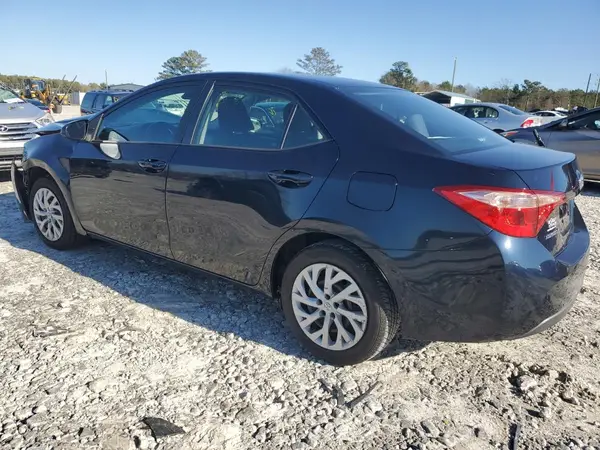 5YFBURHE5JP804044 2018 TOYOTA COROLLA - Image 2