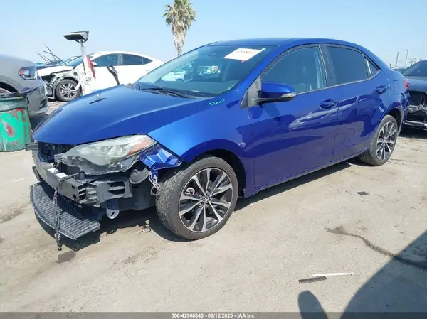 5YFBURHE5JP804934 2018 TOYOTA COROLLA - Image 2