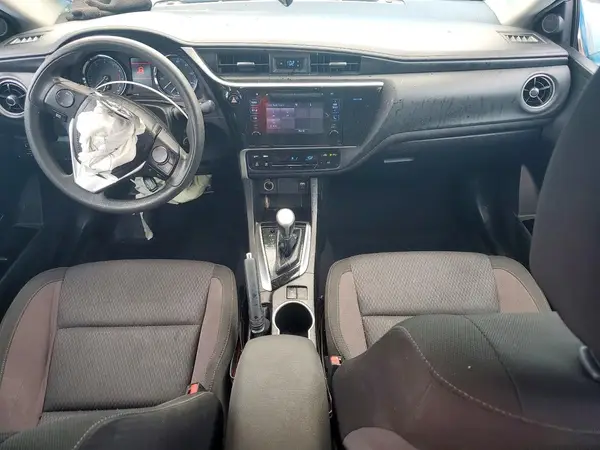 5YFBURHE5JP805680 2018 TOYOTA COROLLA - Image 8
