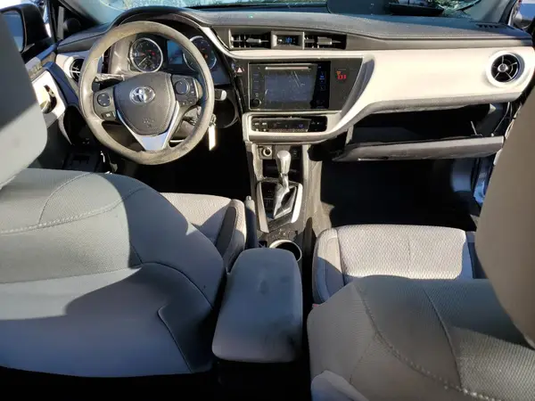 5YFBURHE5JP805968 2018 TOYOTA COROLLA - Image 8