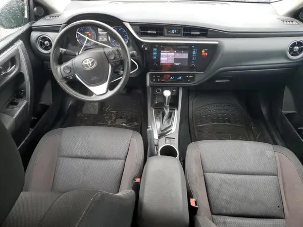 5YFBURHE5JP806165 2018 TOYOTA COROLLA - Image 8