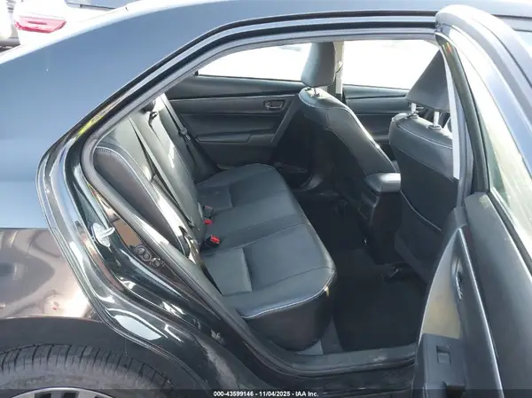 5YFBURHE5JP812502 2018 TOYOTA COROLLA - Image 8