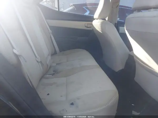 5YFBURHE5JP813472 2018 TOYOTA COROLLA - Image 8