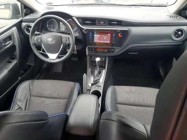 5YFBURHE5JP815917 2018 TOYOTA COROLLA - Image 8