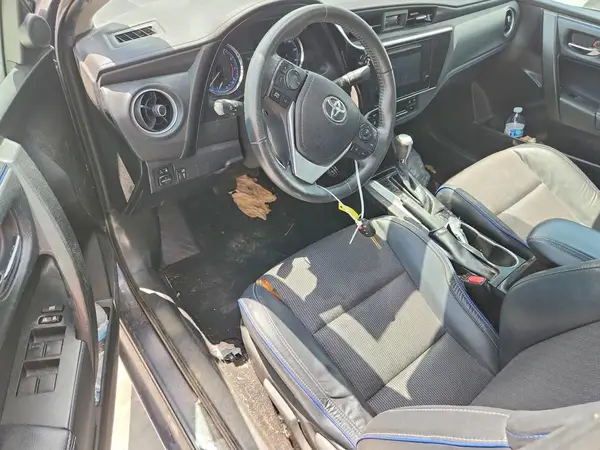 5YFBURHE5JP816565 2018 TOYOTA COROLLA - Image 8