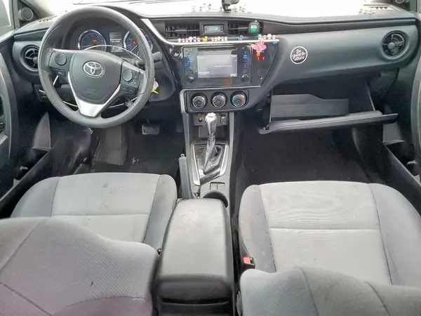 5YFBURHE5JP819711 2018 TOYOTA COROLLA - Image 8