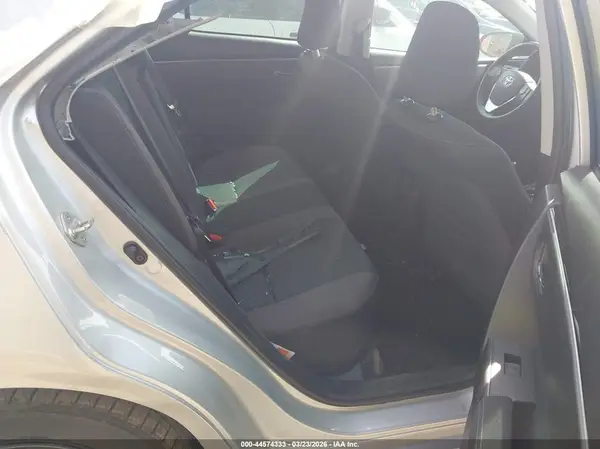 5YFBURHE5JP819773 2018 TOYOTA COROLLA - Image 8