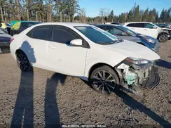5YFBURHE5JP821149 2018 TOYOTA COROLLA