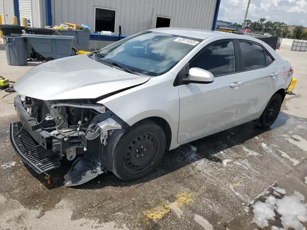 5YFBURHE5JP822026 2018 TOYOTA COROLLA - Image 1