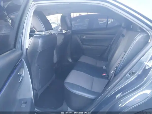 5YFBURHE5JP823211 2018 TOYOTA COROLLA - Image 8