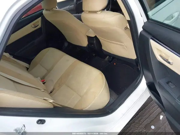 5YFBURHE5JP824858 2018 TOYOTA COROLLA - Image 8