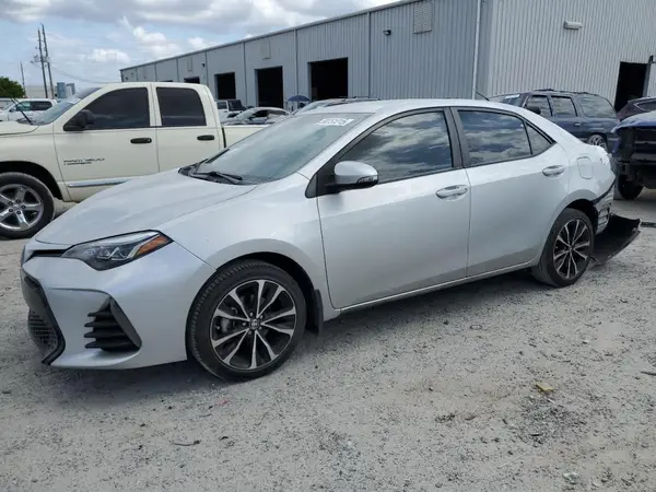 5YFBURHE5JP826755 2018 TOYOTA COROLLA - Image 1