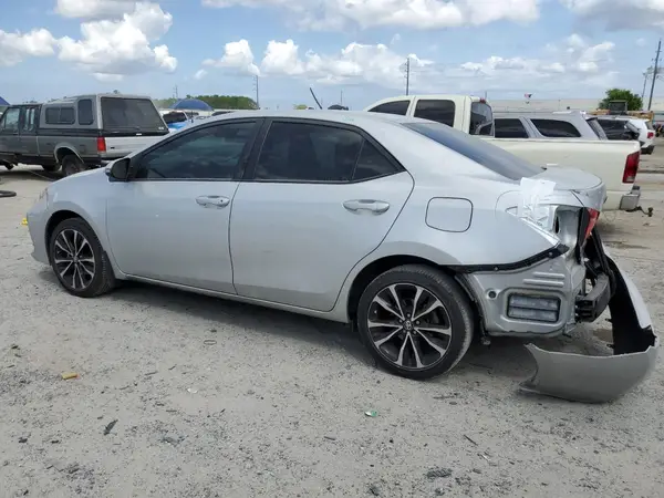 5YFBURHE5JP826755 2018 TOYOTA COROLLA - Image 2