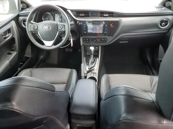 5YFBURHE5JP826755 2018 TOYOTA COROLLA - Image 8